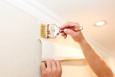 Pose de papier peint à Lion-en-Beauce — revêtements muraux et toiles de verre